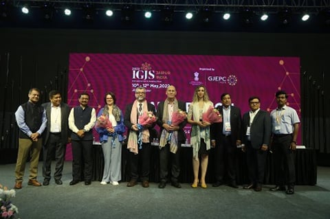 (L-r) Colin Shah, Chairman, GJEPC; Nirmal Bardiya, Regional Chairman, Rajasthan, GJEPC; Sabyasachi Ray, Executive Director, GJEPC; Irina Litvinova for CIS; Hossein Tohidipour for Iran; Jeremy Keight for Ocenia; Ali Pastorini for Latin America and R. Arulanandan, Director, Department of Commerce, GOI